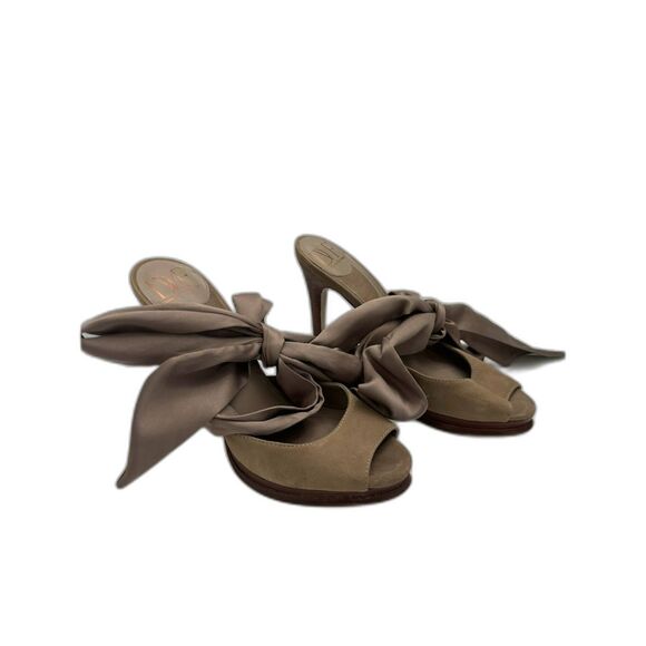 Diane Von Furstenburg Heels Pumps Bow Tie ankle size 7 1/2 7.5 Formal Workwear - Picture 2 of 4